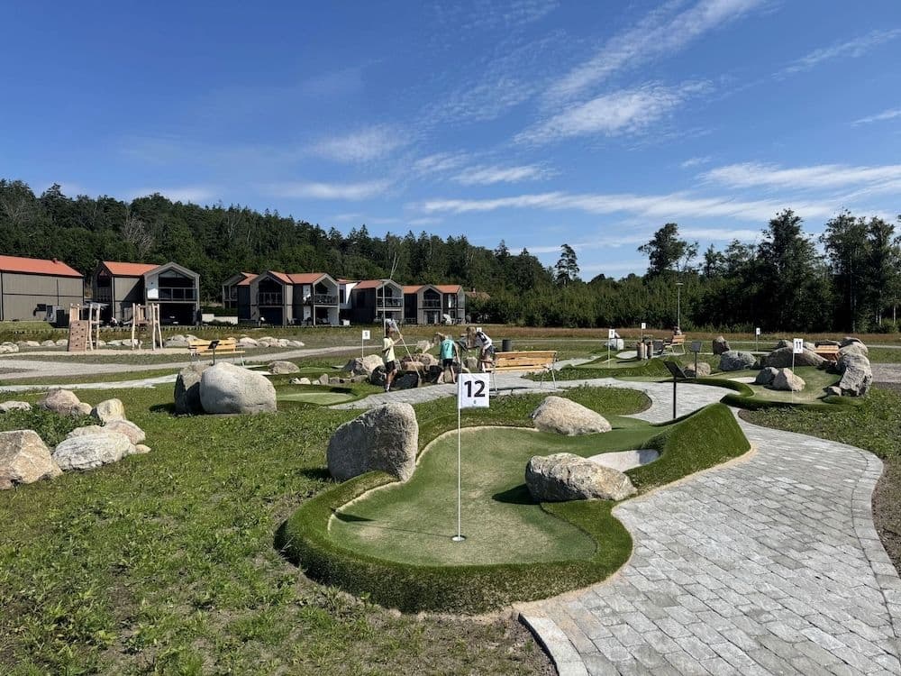 Minigolfbanen er åpen!